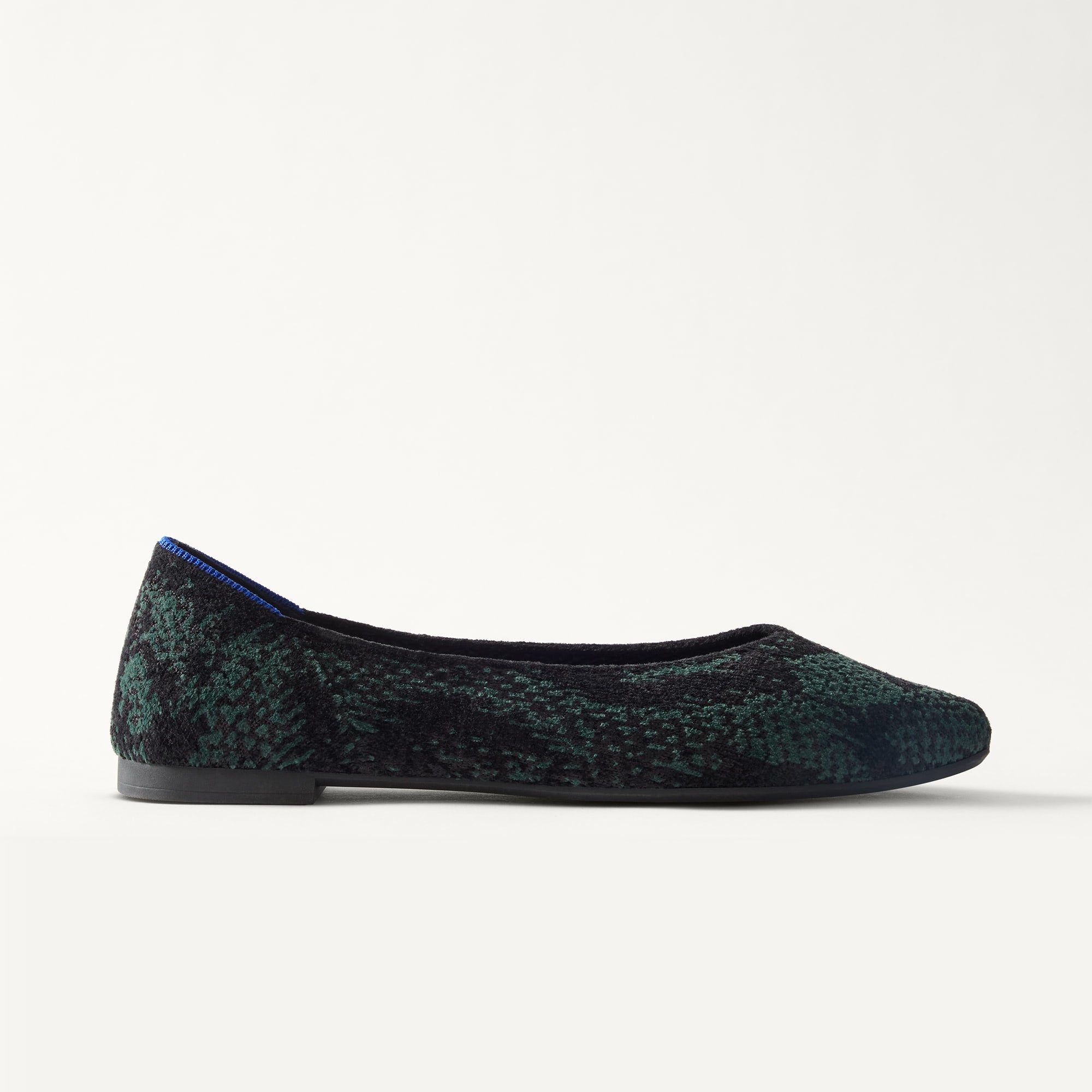 The Point III - ReVelvetâ„¢ Evergreen Python - Image 3