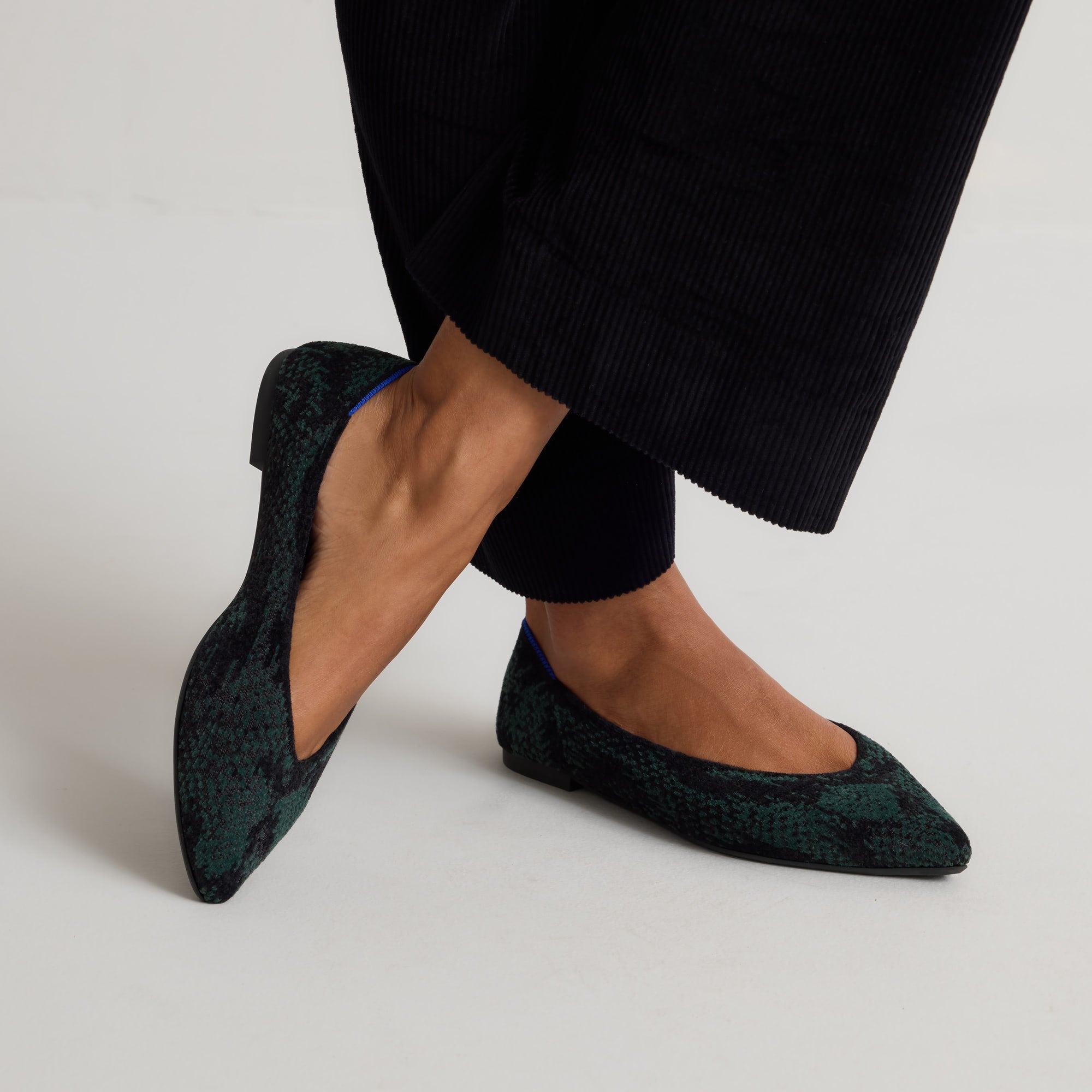 The Point III - ReVelvetâ„¢ Evergreen Python - Image 2