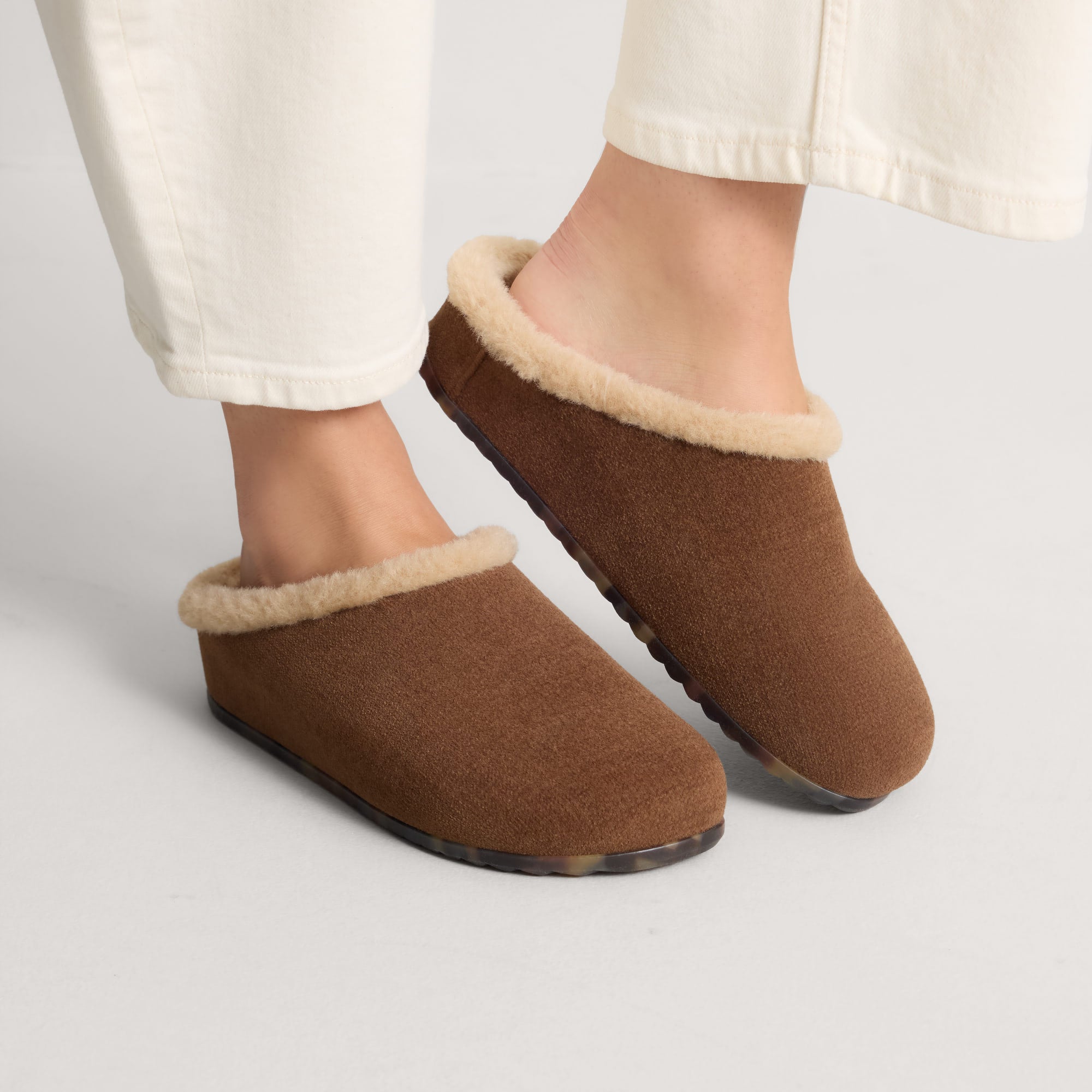The Apr??s Clog - ReVelvet? Cinnamon - Image 2