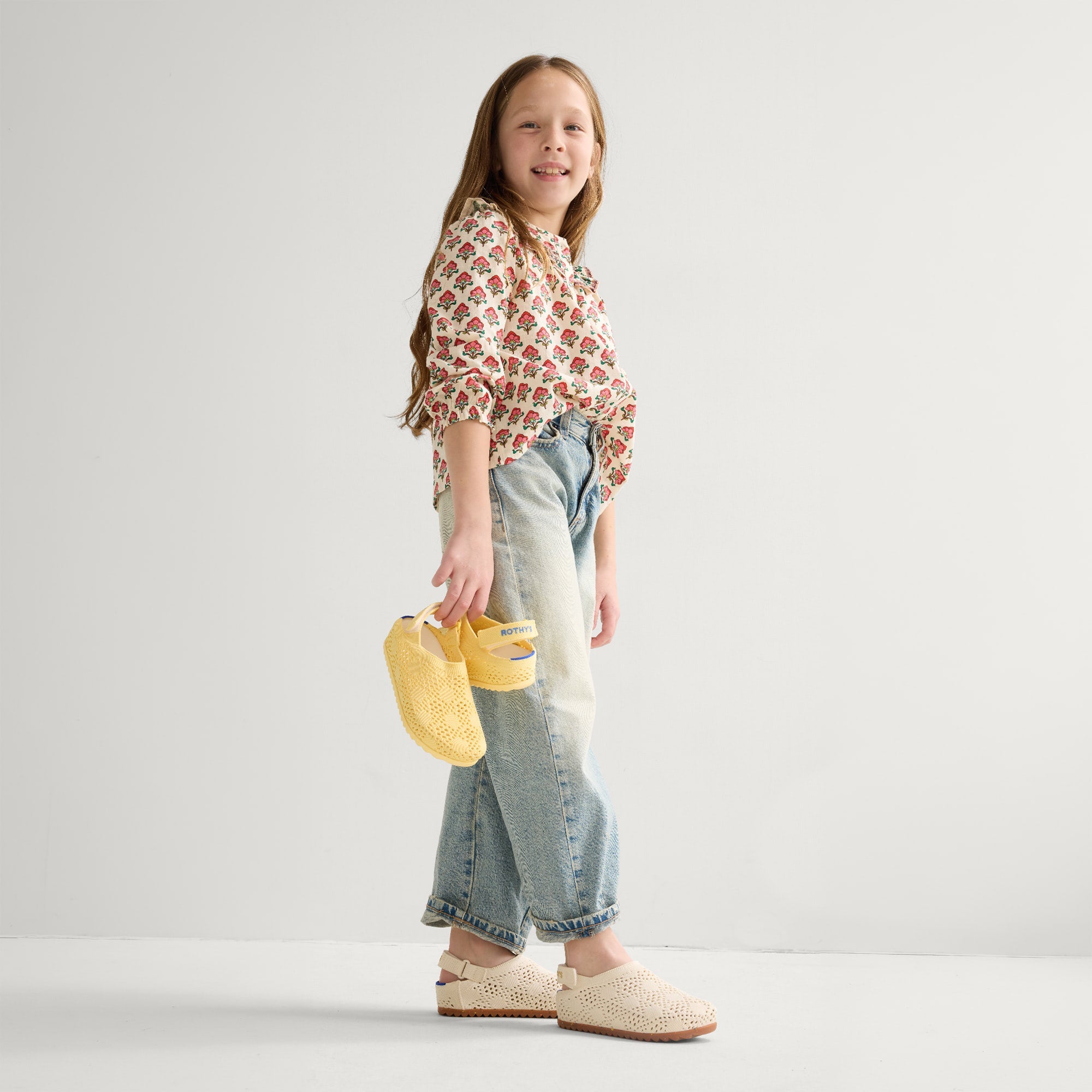 The Kids Clog - White Crochet - Image 5