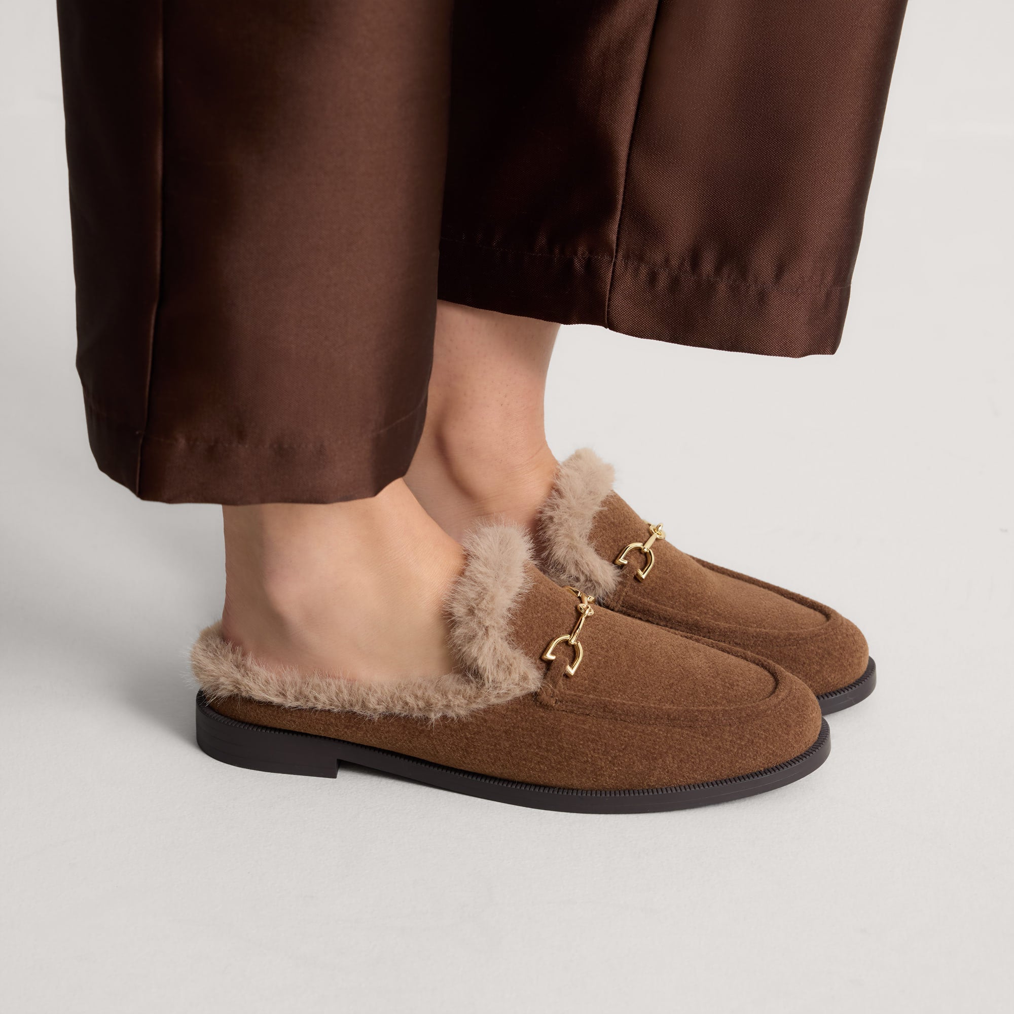 The Après Loafer Mule - ReVelvet??Cinnamon - Image 2
